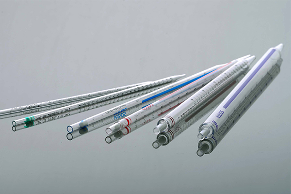 Why do pipettes need to be equipped with pipette controllers - automatic pipette production line