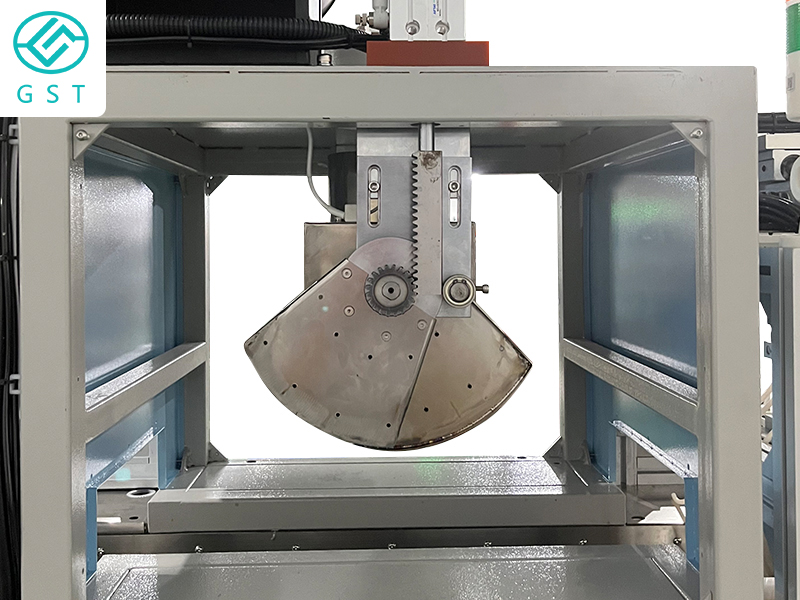 Antigen detection card automatic assembly line