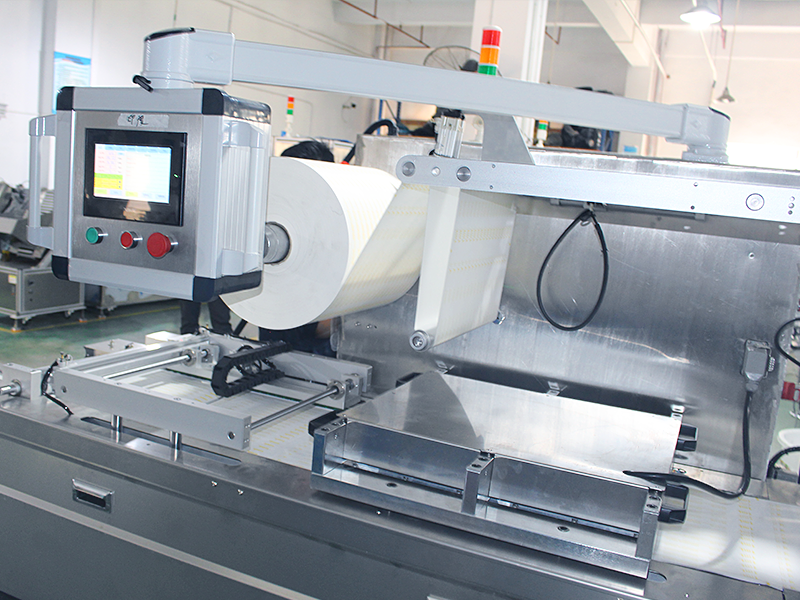 Blister packaging machine, packaging products are beautiful and airtight