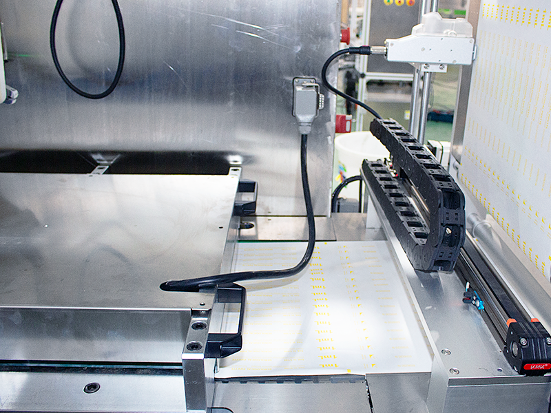 Application of automatic blister packaging machine in packaging medical consumables