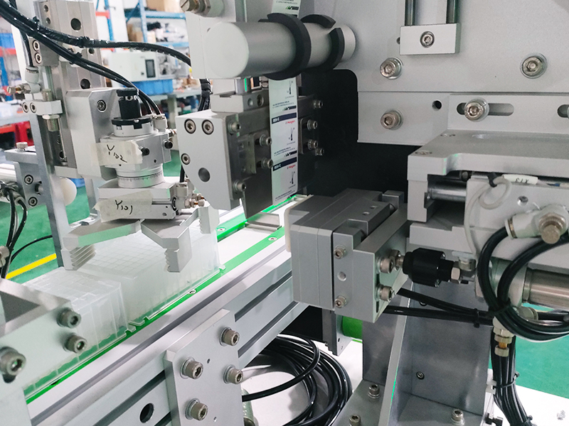 Biological laboratory medical supplies 96 deep well plate automatic filling sealing labeling machine