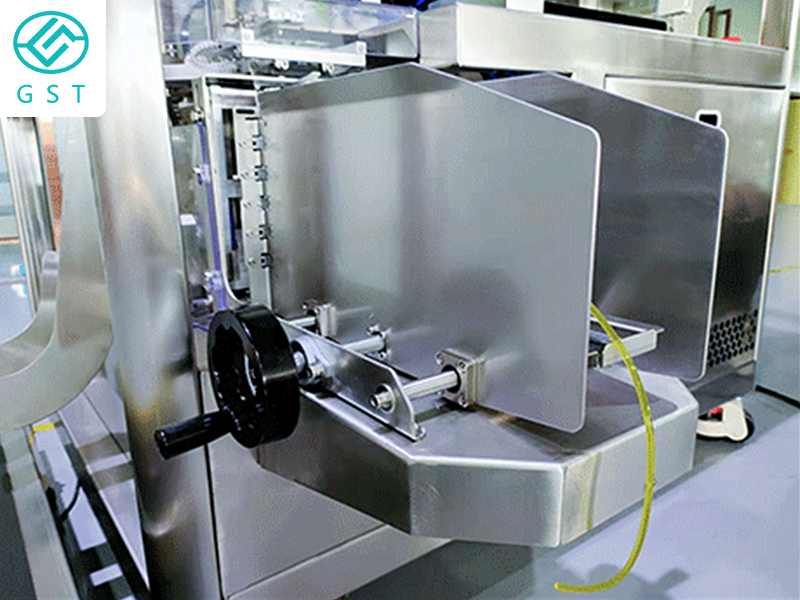 Facial Mask Automatic Folding Machine Intelligent Manufacturing Facial Mask Automatic Folding Equipment