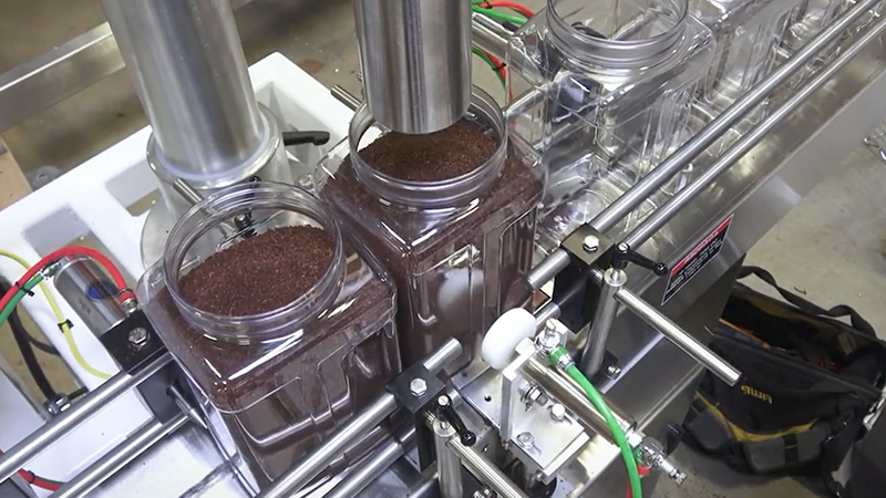 Fully automatic weighing and packaging machine for powder materials helps enterprises achieve precise packaging.